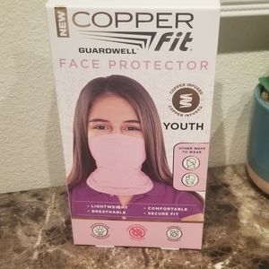 3/$20 Nwt  copper youth face protector